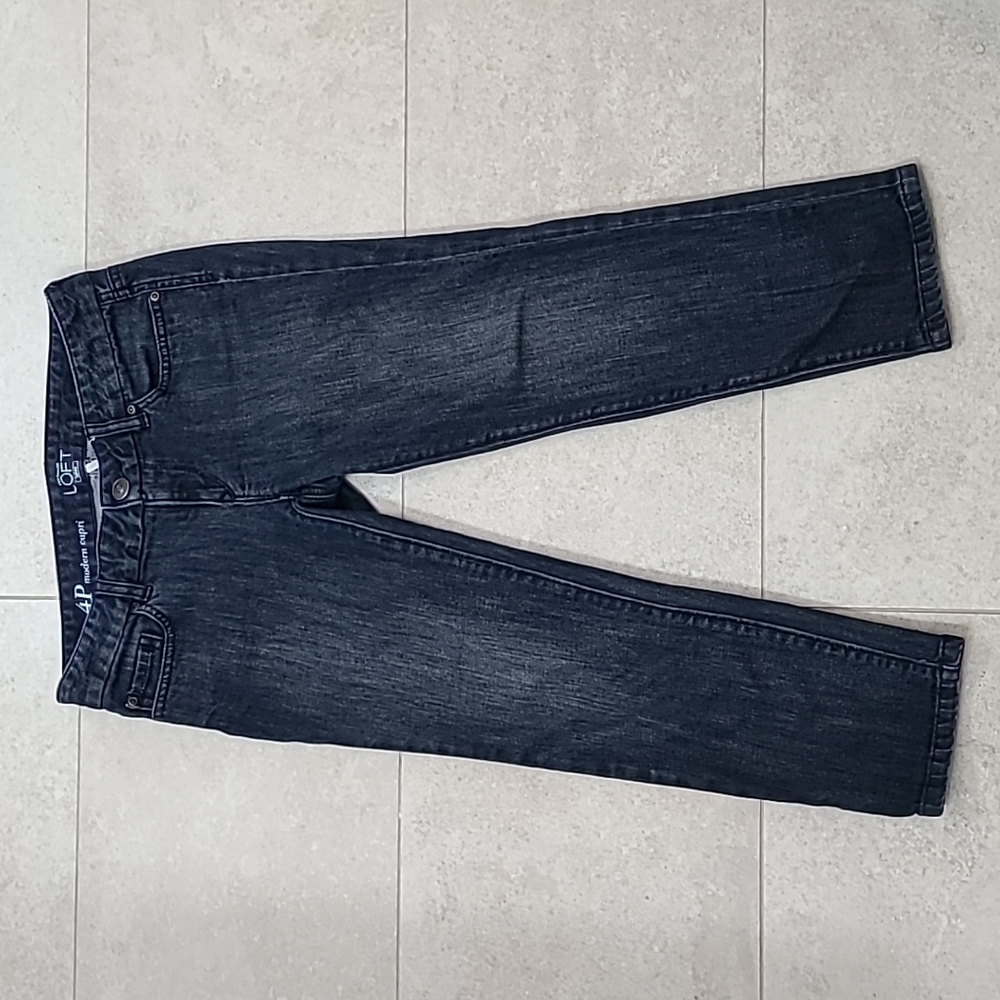 LOFT Modern Denim Capri pants